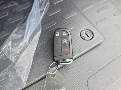 Used 2025 RAM ProMaster 3500 w/ Quick Order Package 22G SLT image 21