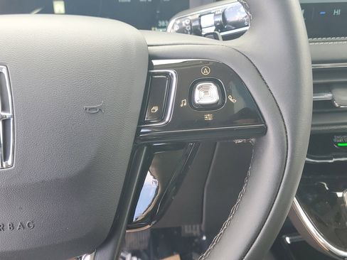 New 2026 Lincoln Corsair Premiere image 18