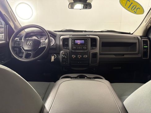Used 2017 RAM 1500 Express AWD/4WD image 23