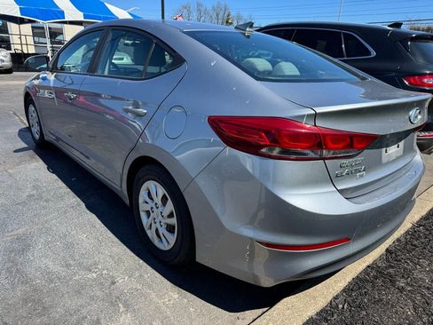 Used 2017 Hyundai Elantra SE image 4