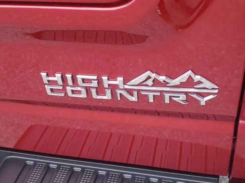 Certified 2024 Chevrolet Silverado 1500 High Country w/ Technology Package image 7