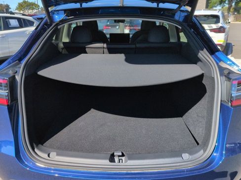 Used 2023 Tesla Model Y Long Range image 6