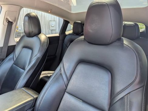 Used 2020 Tesla Model Y Long Range AWD/4WD image 13
