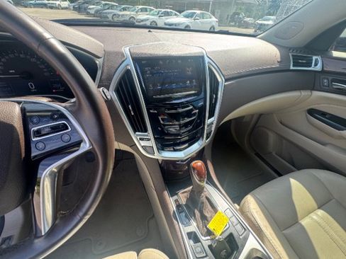 Used 2016 Cadillac SRX Luxury w/ Driver Awareness Package FWD image 13