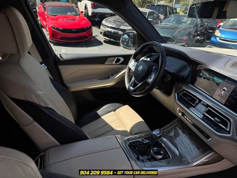 Used 2019 BMW X7 xDrive40i w/ Premium Package AWD/4WD image 43
