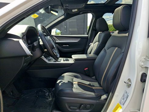 Certified 2024 MAZDA CX-90 Plug-In Hybrid w/ Premium Plus AWD/4WD image 17