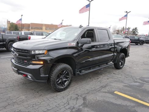 Used 2021 Chevrolet Silverado 1500 LT Trail Boss image 4