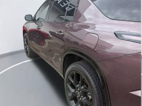 Used 2024 Chevrolet Traverse RS image 8