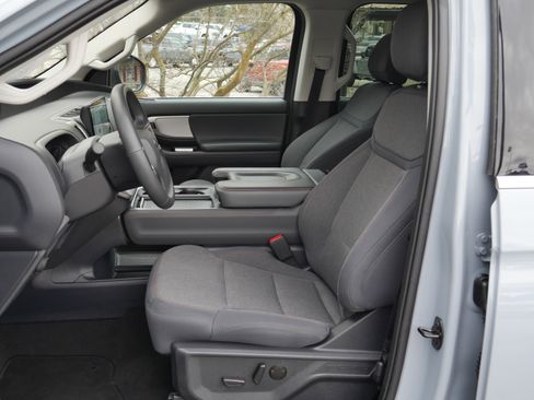 Certified 2025 Ford Expedition Max Active image 3