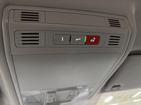 Certified 2025 Volkswagen Taos S image 21