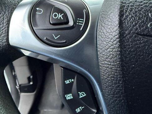 Used 2022 Ford Transit Connect XL image 18