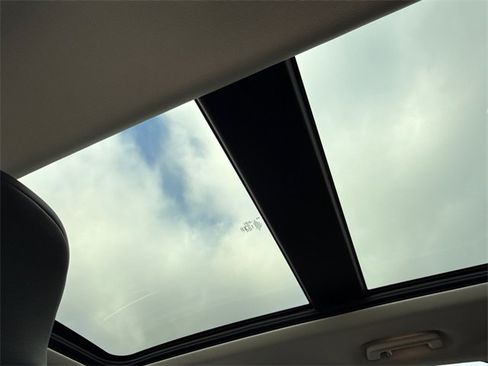 Used 2015 Ford Edge Sport w/ Equipment Group 401A image 11