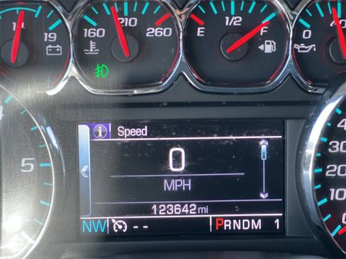 Used 2016 Chevrolet Silverado 2500 LTZ w/ LTZ Plus Package image 29