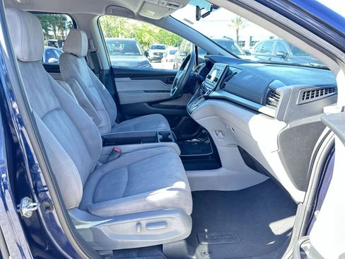 Used 2018 Honda Odyssey LX image 17