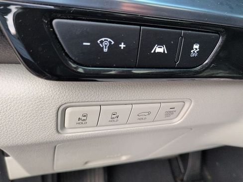 Used 2024 Kia Carnival SX Prestige FWD image 18
