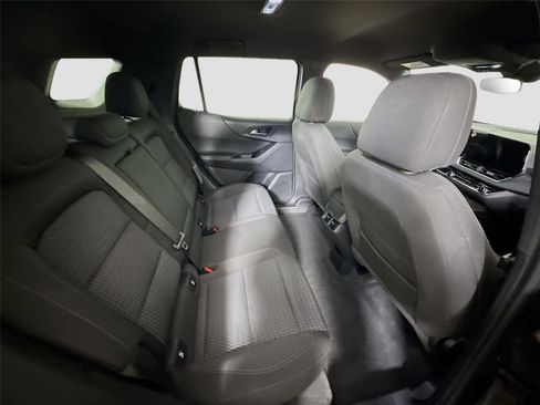 Used 2025 Chevrolet Equinox LT image 19