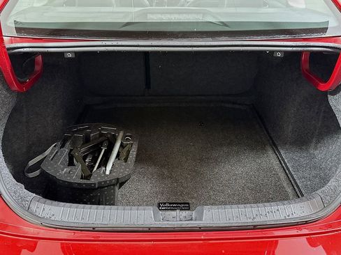 Used 2024 Volkswagen Jetta SE w/ Panoramic Sunroof Package FWD image 16