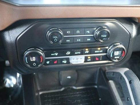 Used 2024 Ford Bronco Outer Banks w/ Sasquatch Package AWD/4WD image 24