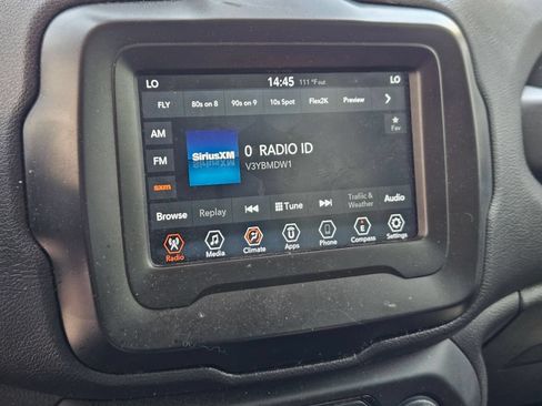 Used 2021 Jeep Renegade Sport FWD image 9