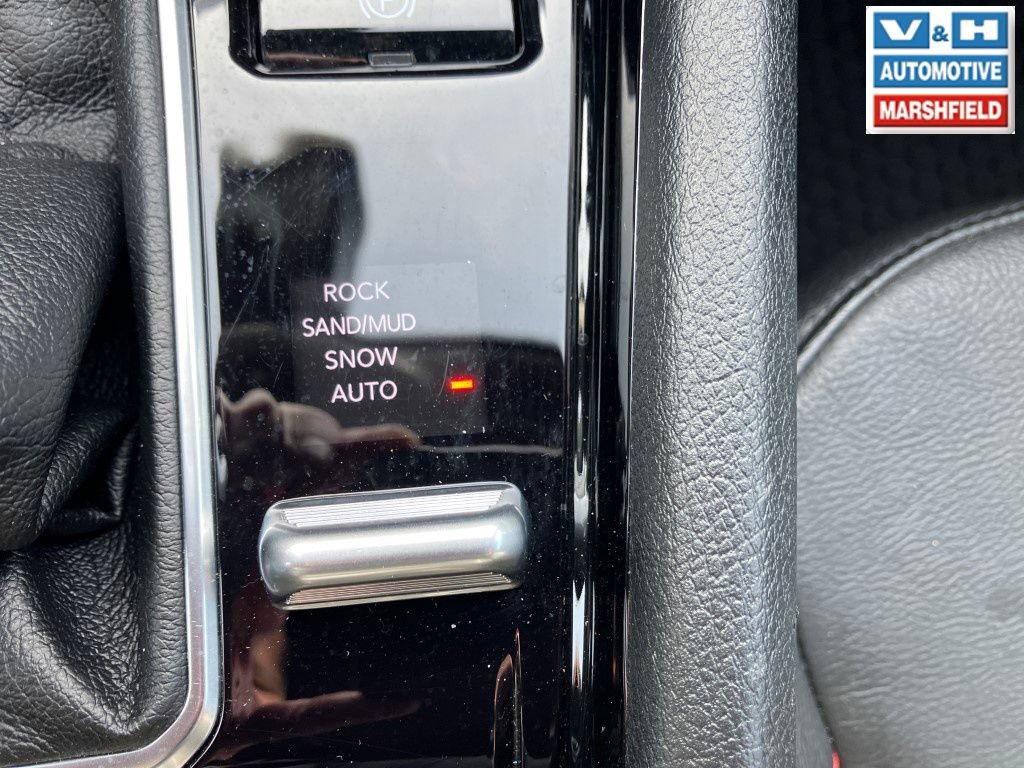 Used 2025 Jeep Compass Trailhawk AWD/4WD image 11