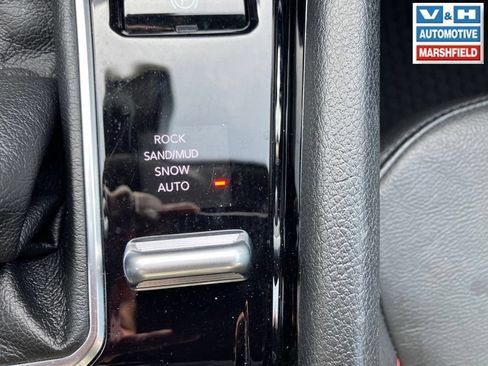 Used 2025 Jeep Compass Trailhawk AWD/4WD image 11