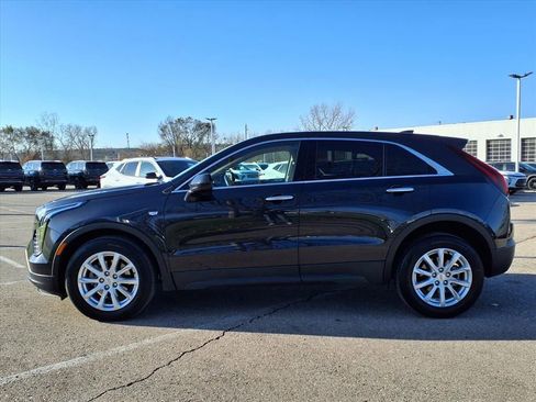 Certified 2023 Cadillac XT4 Luxury w/ Cold Weather Package image 8