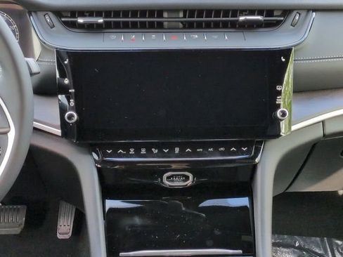 New 2026 Jeep Grand Cherokee L 2WD image 17