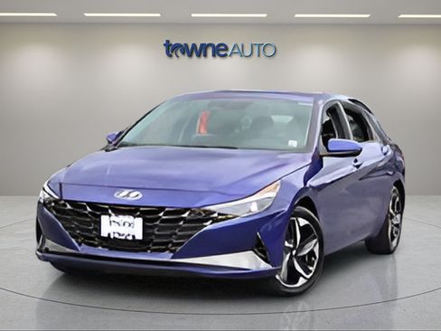 Used 2023 Hyundai Elantra Limited FWD image 11