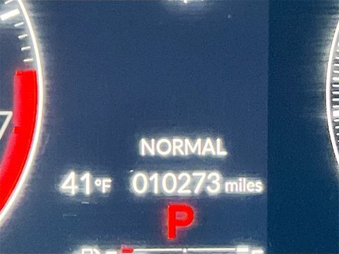 Used 2025 Honda Pilot TrailSport image 12