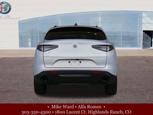 New 2025 Alfa Romeo Stelvio Sprint image 4