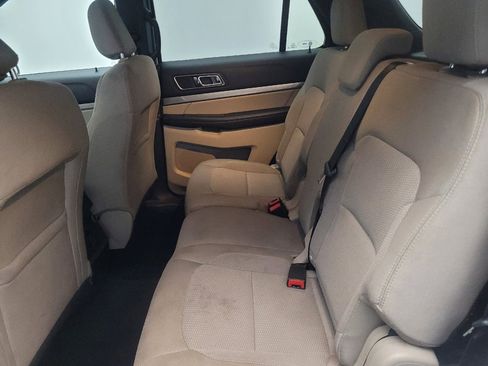 Used 2019 Ford Explorer XLT w/ Class III Trailer Tow Package image 18