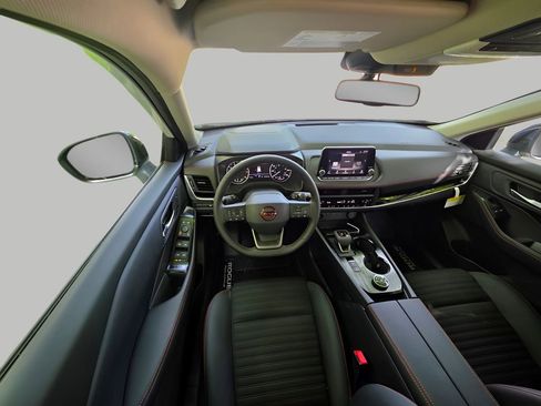New 2026 Nissan Rogue SV AWD/4WD image 16