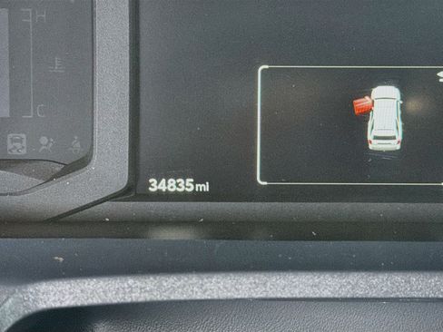 Used 2025 Toyota 4Runner SR5 AWD/4WD image 18