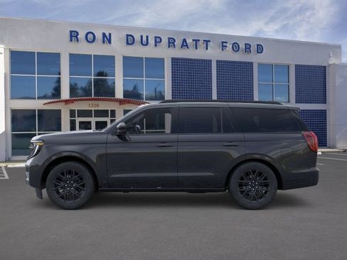 New 2026 Ford Expedition Platinum w/ Stealth Appearance Package AWD/4WD image 4