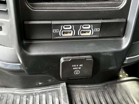 Used 2025 RAM 2500 Laramie image 20