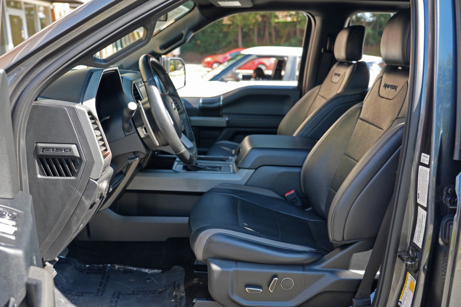 Used 2018 Ford F150 Raptor w/ Equipment Group 801A Mid AWD/4WD image 16