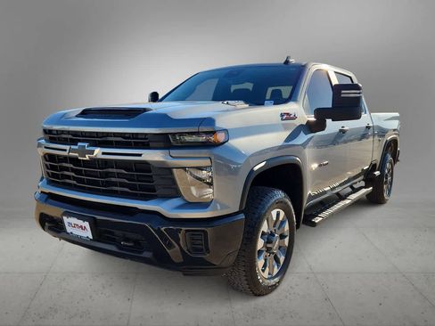 Used 2024 Chevrolet Silverado 2500 Custom w/ Custom Convenience Package image 1