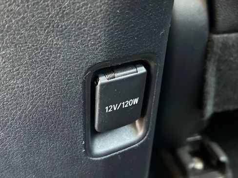 Used 2018 Toyota 4Runner TRD Off-Road Premium AWD/4WD image 25