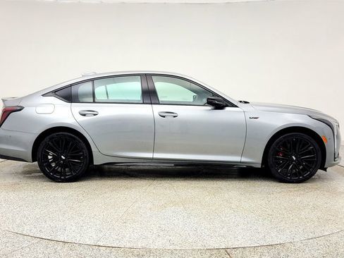 Used 2025 Cadillac CT5 V w/ LPO, ONYX Package image 4