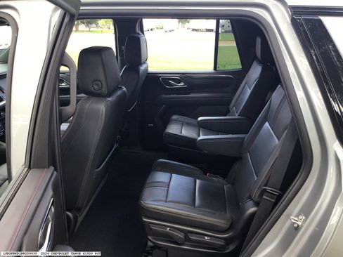 Used 2024 Chevrolet Tahoe RST w/ Luxury Package AWD/4WD image 9