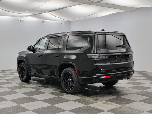 New 2026 Jeep Grand Wagoneer Limited AWD/4WD image 10