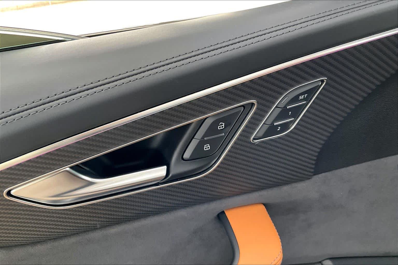 Used 2025 Audi RS Q8 performance AWD/4WD image 30