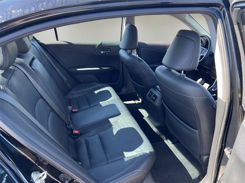 Used 2016 Honda Accord EX-L image 13