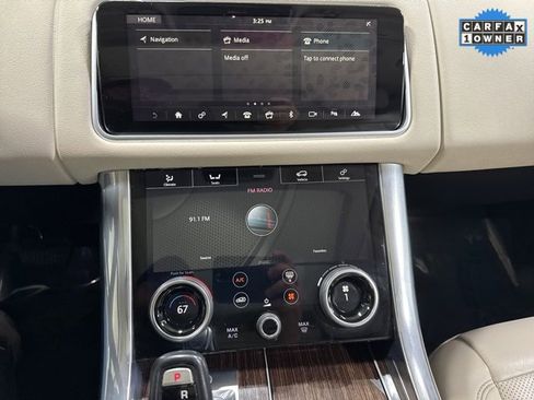 Used 2020 Land Rover Range Rover Sport HSE image 19