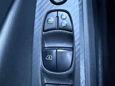 Used 2024 Nissan Altima 2.5 SV image 18