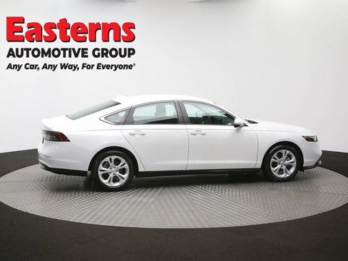 Used 2025 Honda Accord LX image 39