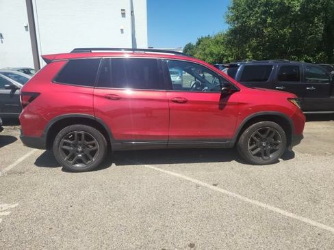 Used 2024 Honda Passport Black Edition image 10