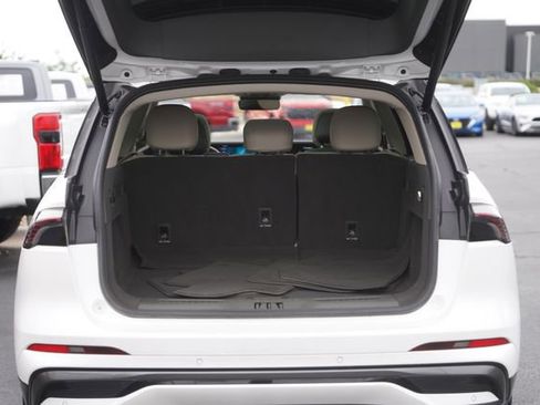 Used 2025 Lincoln Nautilus Reserve w/ Jet Appearance Package image 31