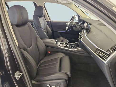 Used 2022 BMW X7 xDrive40i w/ Premium Package AWD/4WD image 28