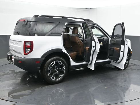 New 2025 Ford Bronco Sport Outer Banks image 57